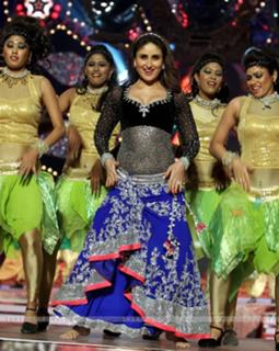 Kareena Kapoor feet photo thumbnail