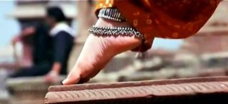 Kareena Kapoor feet photo thumbnail