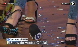 Karely Ruiz feet photo thumbnail