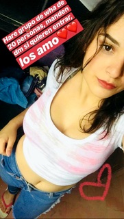 Karely Ruiz feet photo thumbnail