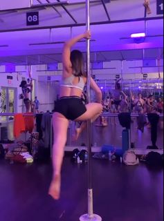 Karen Barrera feet photo 8