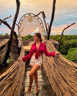 Karen Barrera feet photo 11