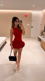 Karen Barrera feet photo 1