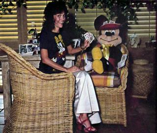 Karen Carpenter feet photo 13