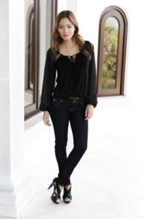 Karen Carreno feet photo 11