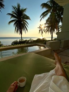 Karen Cliche feet photo 7