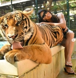 Karen Dejo feet photo 7
