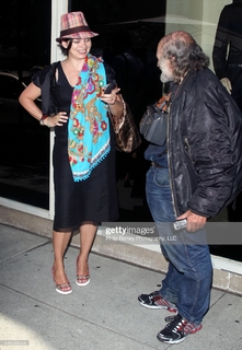 Karen Duffy feet photo 10