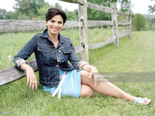 Karen Duffy feet photo 1