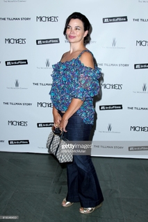 Karen Duffy feet photo 19