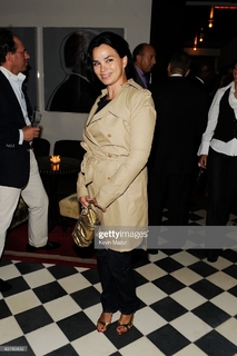 Karen Duffy feet photo 17