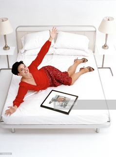 Karen Duffy feet photo 3