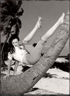 Karen Elson feet photo 20