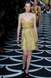 Karen Elson feet photo 6