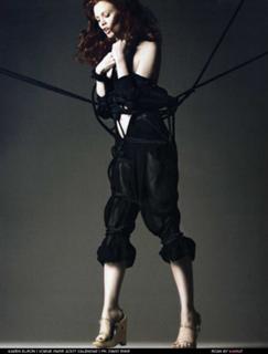 Karen Elson feet photo 7
