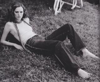 Karen Elson feet photo 6