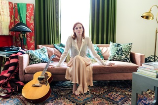 Karen Elson feet photo 4
