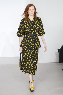 Karen Elson feet photo 7