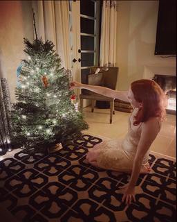 Karen Elson feet photo 3