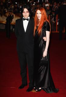 Karen Elson feet photo 12
