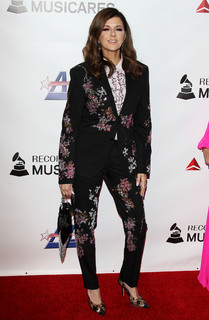 Karen Fairchild feet photo 18