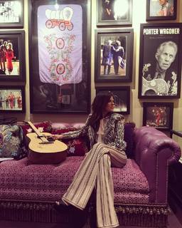 Karen Fairchild feet photo 5