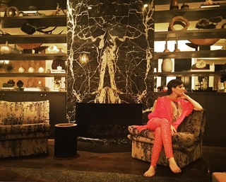 Karen Fairchild feet photo 4