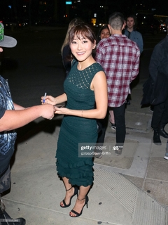Karen Fukuhara feet photo thumbnail