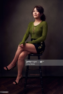 Karen Fukuhara feet photo thumbnail