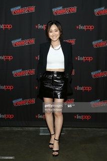 Karen Fukuhara feet photo thumbnail