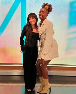 Karen Fukuhara feet photo thumbnail