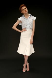 Karen Gillan feet photo thumbnail