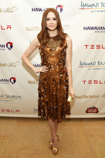 Karen Gillan feet photo thumbnail