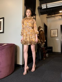 Karen Gillan feet photo thumbnail