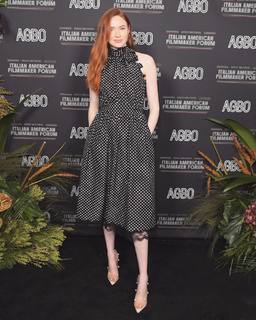 Karen Gillan feet photo thumbnail