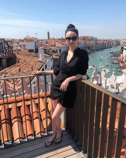 Karen Hassan feet photo 3