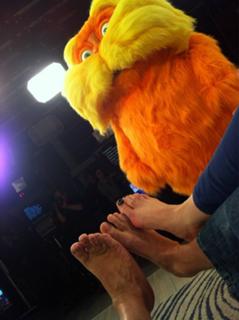 Karen Heinrichs feet photo thumbnail