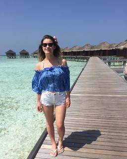 Karen Junqueira feet photo 7