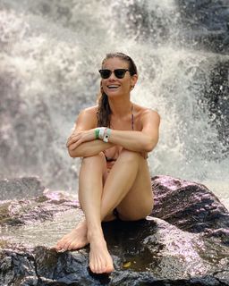 Karen Junqueira feet photo 17