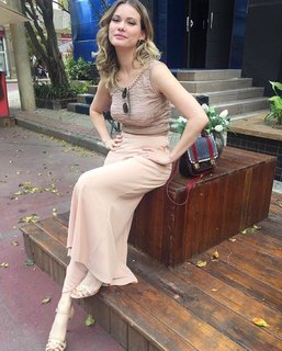 Karen Junqueira feet photo 2