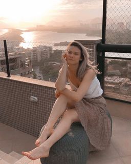 Karen Junqueira feet photo 1
