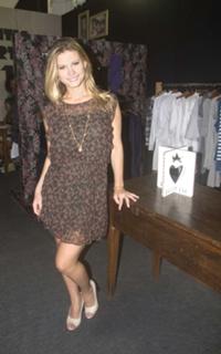 Karen Junqueira feet photo 7