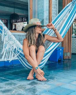 Karen Martínez feet photo 7