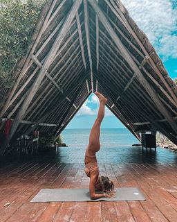 Karen Martínez feet photo 6