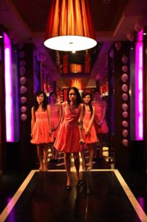 Karen Mok feet photo 9