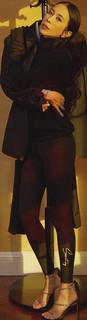 Karen Mok feet photo 2