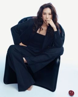 Karen Mok feet photo 8