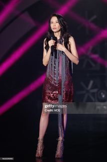 Karen Mok feet photo 7