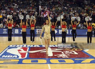 Karen Mok feet photo 7
