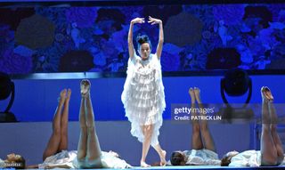 Karen Mok feet photo 6